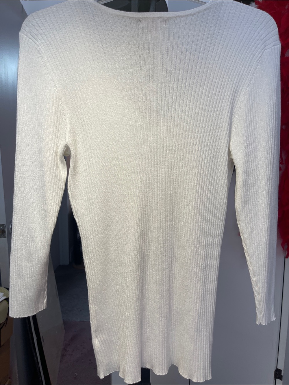 Jennifer Lopez cream-colored lace-up v-neck ribbed sweater - Picture 5 of 5